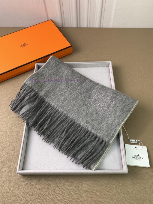 H's double-sided men's cashmere scarf in 3 colors feels like I won't love it anymore The onevhxyycsd
