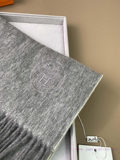 H's double-sided men's cashmere scarf in 3 colors feels like I won't love it anymore The onevhxyycsd - Image 3
