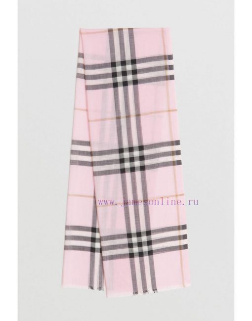 BurberryBur's new retro plaid, limited edition show, classic plaid as always, has been popul1yqo55tx