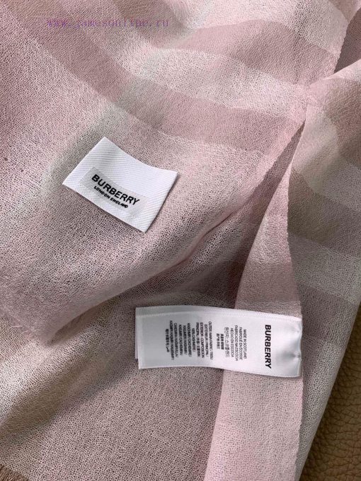BurberryBur's new retro plaid, limited edition show, classic plaid as always, has been popul1yqo55tx - Image 5