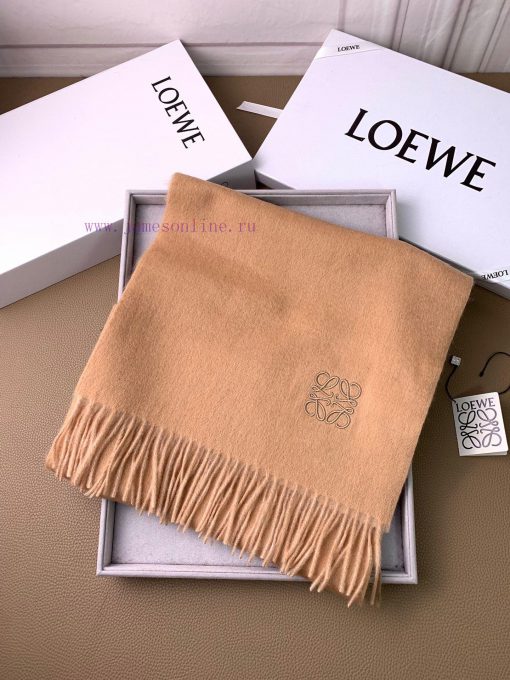Luoyiwei double-sided scarf in 4 colors feels like I won't love it anymore The one held by Q75vpwio7 - Image 3