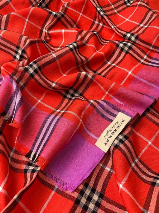 The exquisite edge pressing technology of the original single product of B Home Burberry is beq02btc - Image 4