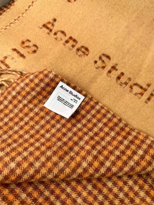 The Acne camel colored patchwork small grid AB face fairy scarf is incredibly gentle, with v8od8wtk6 - Image 6