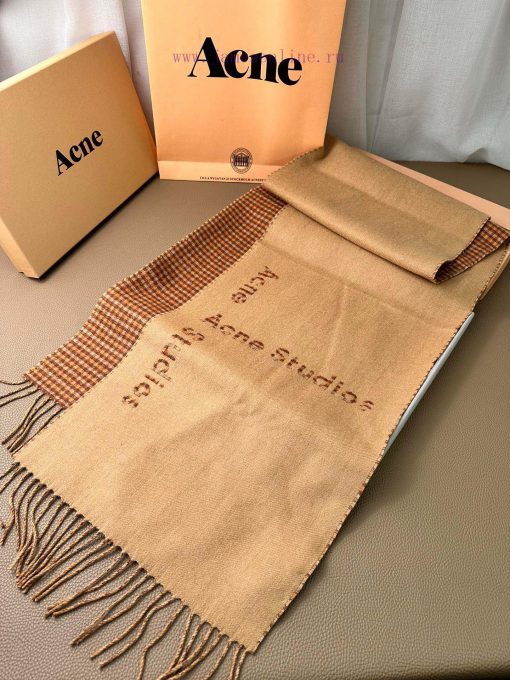 The Acne camel colored patchwork small grid AB face fairy scarf is incredibly gentle, with v8od8wtk6 - Image 7