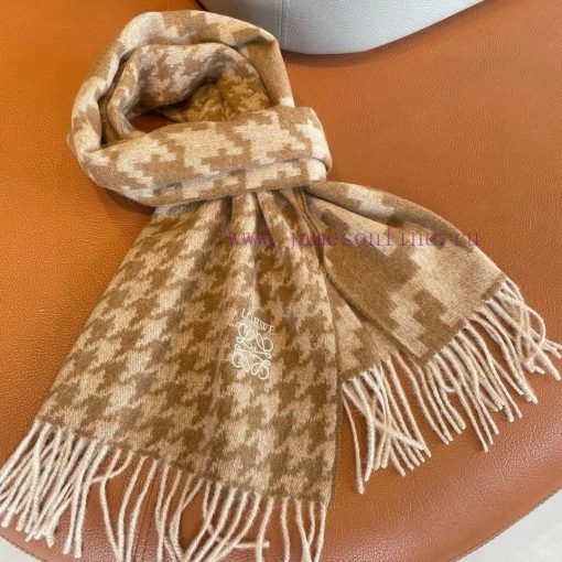 Loewe's limited edition couple's scarf this year is a must-have for free purchasing and limimkqqb129 - Image 9