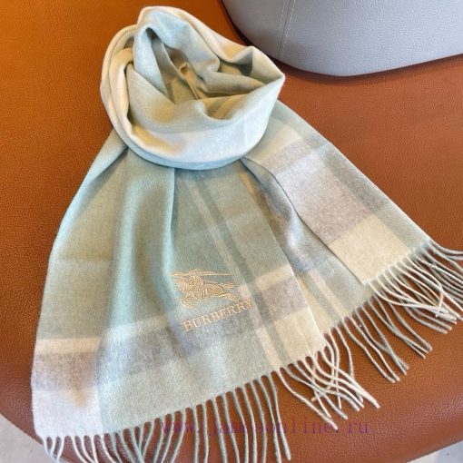 To be honest, the design of Burberry's export order is very simple, but the classic embroide5x5q5oad - Image 9