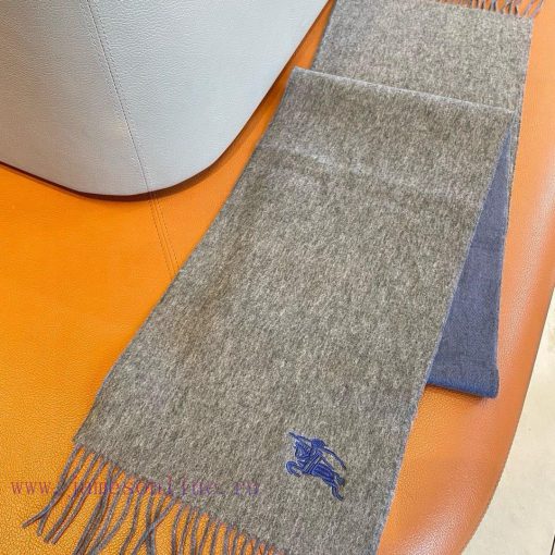 To be honest, the design of Burberry's export order is very simple, but the classic embroideguc8b9ml - Image 6