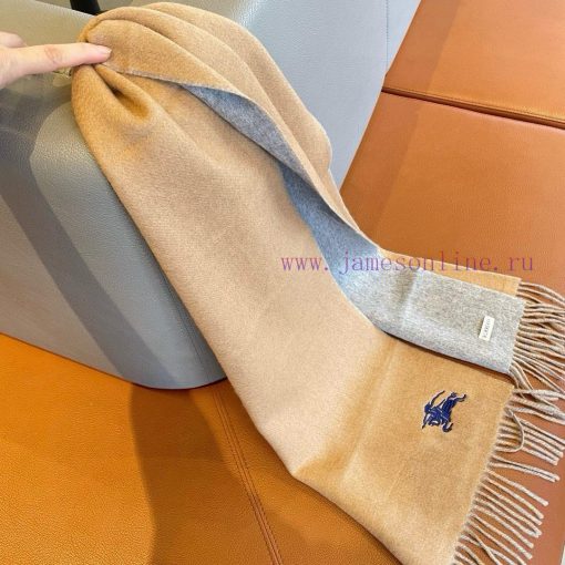 To be honest, the design of Burberry's export order is very simple, but the classic embroideg9d86gok - Image 5