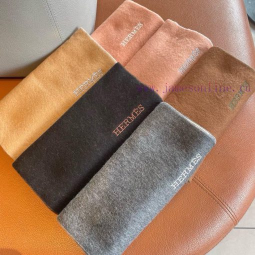 ▪ Hermes, a rare and gentle color scheme for the big H, low-key yet elegant. Highly recomm23tv9quv - Image 3