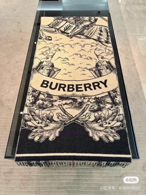 The popular Burberry Warrior Knight double-sided shawl, with various beautiful designs, is h28b44c2y - Image 4