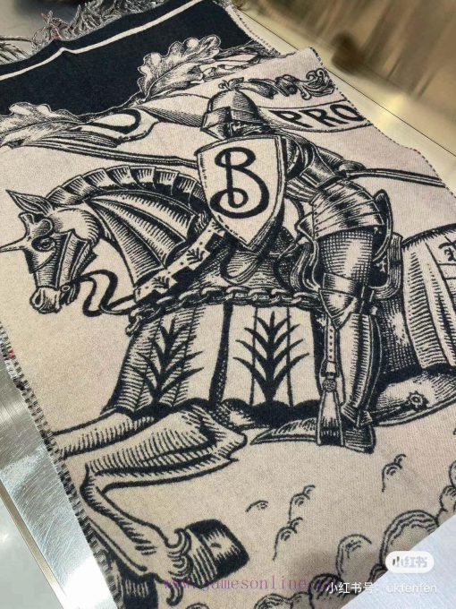 The popular Burberry Warrior Knight double-sided shawl, with various beautiful designs, is h28b44c2y - Image 9