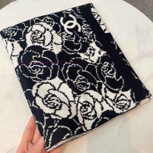 𝐂𝐡𝐚𝐧𝐞𝐥 "Camellia Scarf" Black and WhiteSize185x32cm Material 53% cashmere 47% woolCamellia~Icy3ijnjj - Image 8