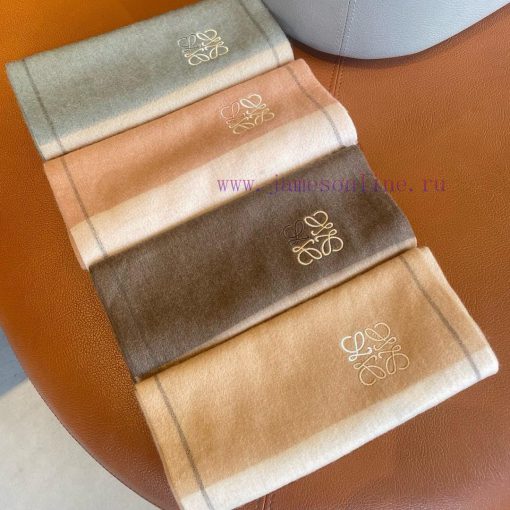 ▪Loewe   Luoyiwei is a rare and gentle color scheme that is low-key yet elegant. Highly re9kq5a251 - Image 3