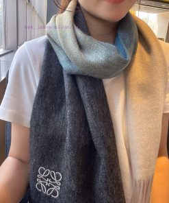 ▪ Loewe gradient scarf, exquisite and gentle color matching, super infatuated with ️ tempe1nrfag6d