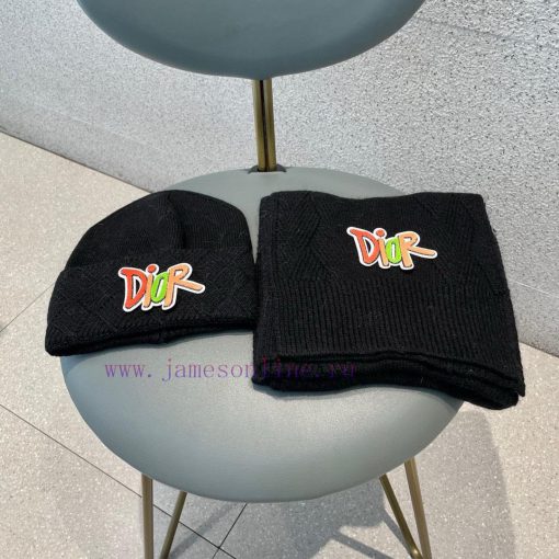 DIOR 2023 Autumn/Winter Knitted Wool Hat and Scarf Set, Fashionable and Trendy with First Clb5y3xtvs - Image 8