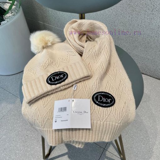 The latest wool knitted hat and scarf set on the Dior official website, paired with the bestk7i2r1je - Image 8