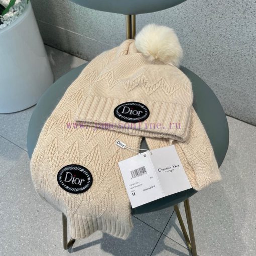 The latest wool knitted hat and scarf set on the Dior official website, paired with the bestk7i2r1je - Image 9