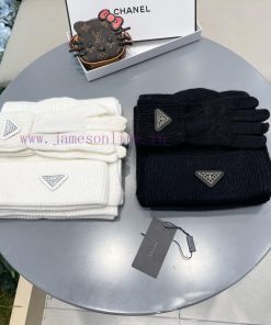 Prada three piece set Prada wool set hat classic set hat hat scarf gloves 🧤 Warm and Super Cc2dcvbsn