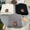 Burberry's popular product on Xiaohongshu, the official website's new classic set of hats, hjpkijwpq