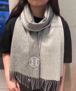 The official website has the same water ripple water cashmere Herm è s scarf, and you should7b91a1r3
