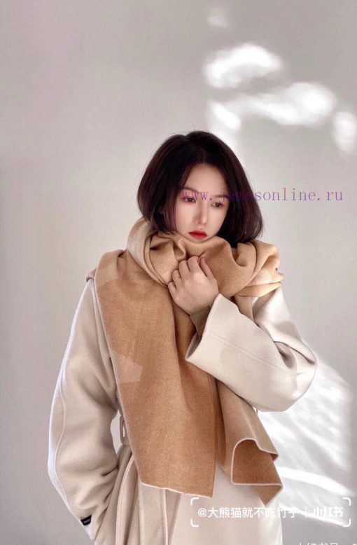 The acne large letter shawl is the hottest item of the year, produced by the original factory99laymb