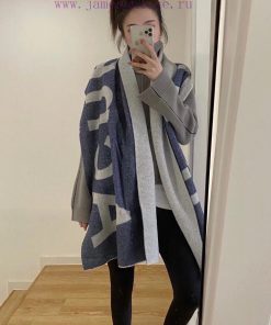 The acne large letter shawl is the hottest item of the year, produced by the original factorj4br3pgx