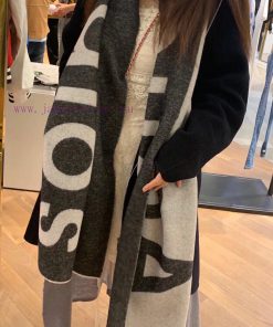 The acne large letter shawl is the hottest item of the year, produced by the original factorvqcctvod