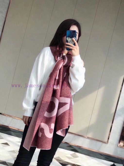 The acne large letter shawl is the hottest item of the year, produced by the original factor0gepjcyf - Image 2