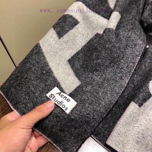 The acne large letter shawl is the hottest item of the year, produced by the original factorvqcctvod - Image 8