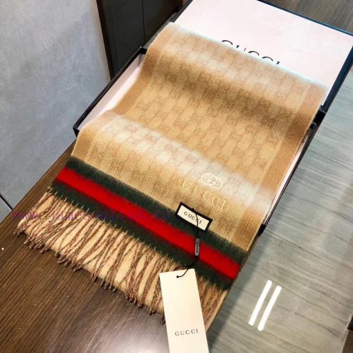 Gucci's very nice scarf~Love the fabric, soft and sticky feel, very soft and delicate, comfo12ukrpgr - Image 3
