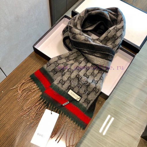 Gucci's very nice scarf~Love the fabric, soft and sticky feel, very soft and delicate, comfojo1qncbs - Image 3