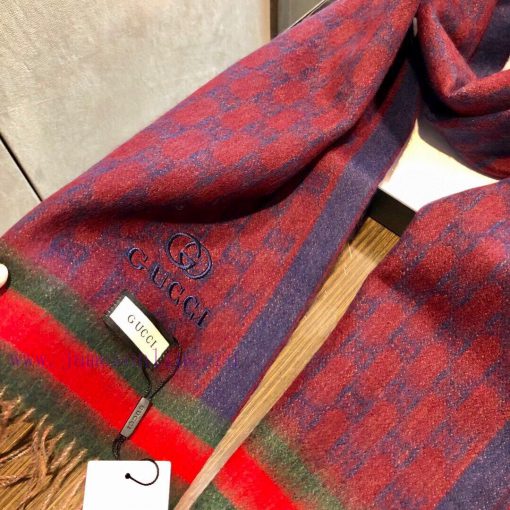 Gucci's very nice scarf~Love the fabric, soft and sticky feel, very soft and delicate, comfooz2x00l4 - Image 6