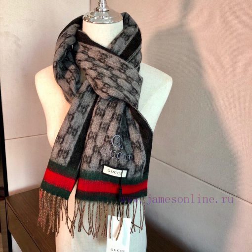 Gucci's very nice scarf~Love the fabric, soft and sticky feel, very soft and delicate, comfojo1qncbs - Image 8