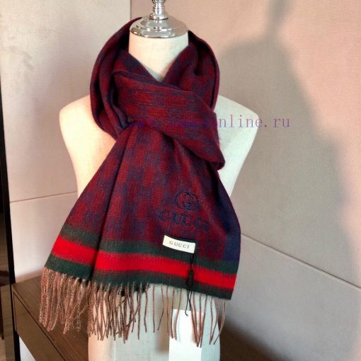 Gucci's very nice scarf~Love the fabric, soft and sticky feel, very soft and delicate, comfooz2x00l4 - Image 8