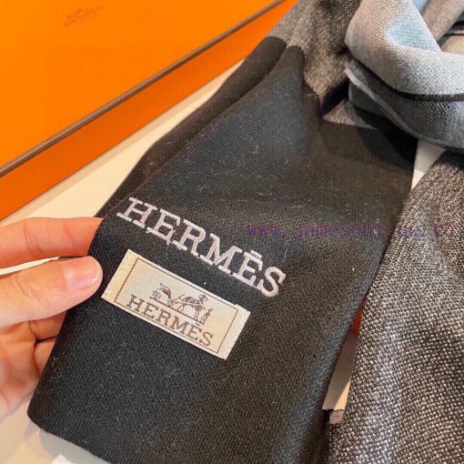 Hermes cashmere long scarves are top-notch original products that are unparalleled in beautyzakicgin - Image 8