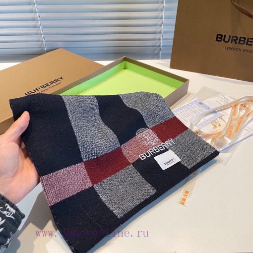 Burberry Tb scarf top of the line cashmere scarf is a hit! The real product is truly beautifuxe2ncvx - Image 5