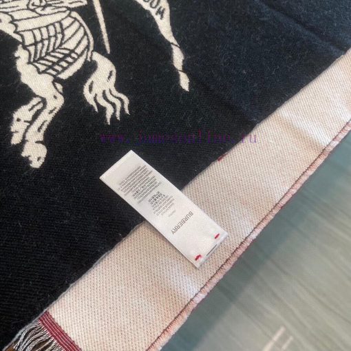 The Burberry scarf is a perfect fit for both men and women, with a super gentle and stylish d59c5djw - Image 10