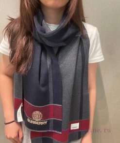 VIP recommends Burberry Tb scarf, top of the line cashmere scarf, popular item. The real proz8dax9uw