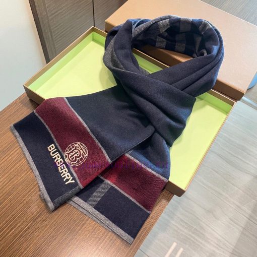 VIP recommends Burberry Tb scarf, top of the line cashmere scarf, popular item. The real proz8dax9uw - Image 6