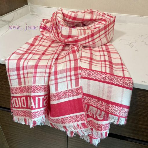 This kind of Dior is truly unbeatable, fashionable and versatile. The new Dior plaid patterngl64nuoi - Image 5