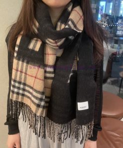 Burberry's latest UK order for double-sided jacquard lamb plush scarves is a top-notch luxurb3foefej