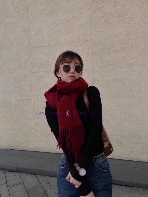 YSL Saint Laurent 100% Cashmere Edition has a hand feel that is so good that it is rare to st8ll395t