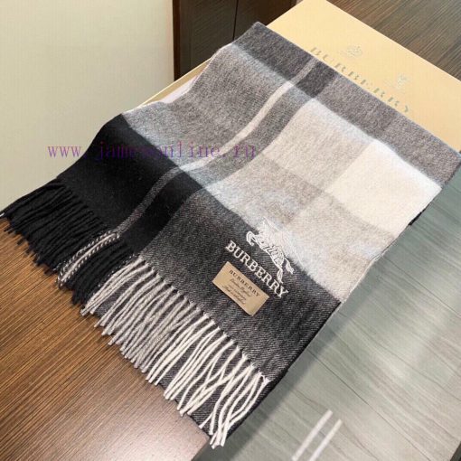 BURBERRY's private stream top quality products must be purchased quickly. I believe in high-a1pv5buk - Image 3