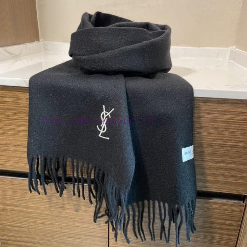 YSL Saint Laurent 100% Cashmere Edition has a hand feel that is so good that it is rare to s6utzp9xl - Image 5