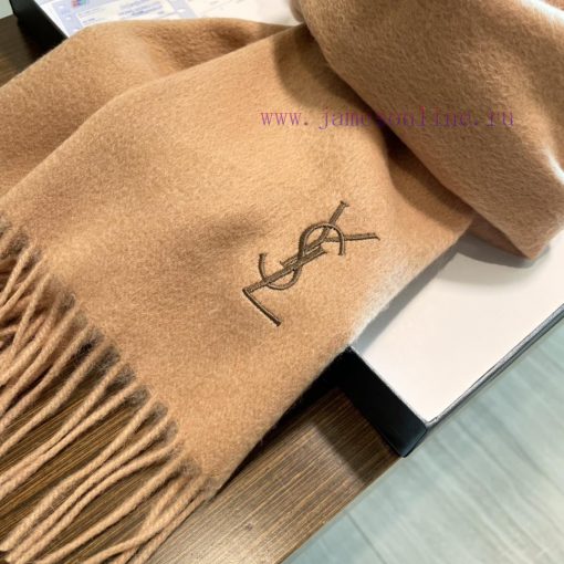 YSL Saint Laurent 100% Cashmere Edition has a hand feel that is so good that it is rare to s665nsps1 - Image 9