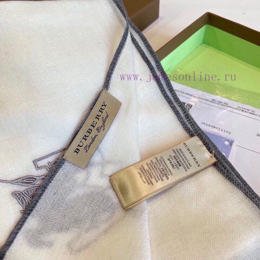 Burberry's classic synchronized ultra-thin cashmere plaid shawl is a must-have item for wardn1bcj045 - Image 10