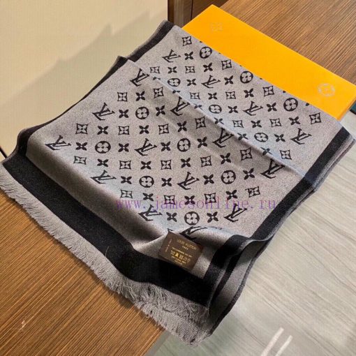 The explosive new LV super super beautiful cashmere scarf is truly stunning, making it irresc3ss7v4q - Image 4
