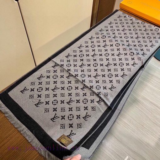 The explosive new LV super super beautiful cashmere scarf is truly stunning, making it irresc3ss7v4q - Image 8