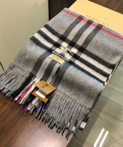 VIP recommends Burberry 2024 top-notch cashmere shawl scarf, which is a hot selling item. Th51x8e6q2