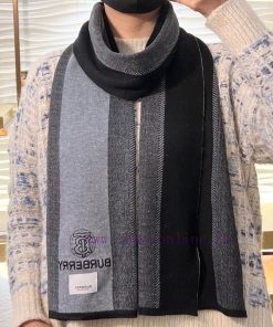The high-end cashmere knitted scarf can be formal or casual, with a very classical design foq76seayj